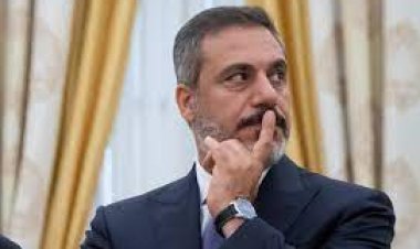 هاكان فيدان:  العقوبات الحالية على  سوريا تعيق تحقيق الاستقرار في سوريا