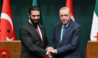 الرئيس التركي يجري محادثات ثنائية مع نظيره السوري في إسطنبول