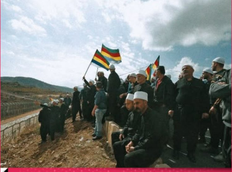 إذاعة جيش الاحتـلال: الطائفة الدرزية في إسرائيل تدعو جميع أبناء الطائفة إلى الاستعداد لعبور الحدود مع سوريا.