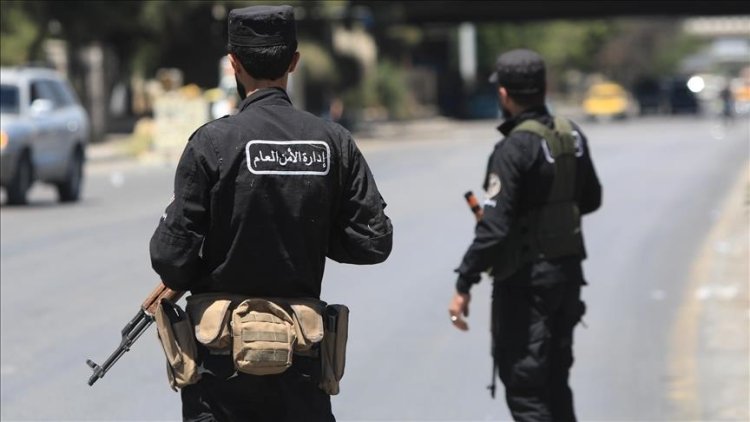 التلفزيون السوري: مسلحون مجهولون استهدفوا حاجز الرمال الذهبية في ريف طرطوس بإطلاق نار وقنابل وقوى الأمن الداخلي تعمل على ملاحقتهم