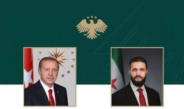 هاتفياً الرئيس الشرع يبحث مع الرئيس أردوغان مستجدات الساحة السورية وسبل تعزيز الاستقرار
