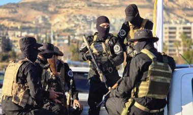 الأمن الداخلي في دير الزور يعلن افتتاح مركز لتسوية أوضاع عناصر قسد وتسليم السلاح