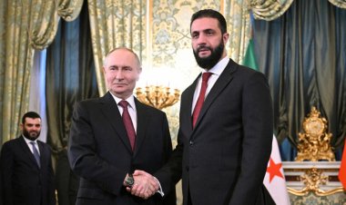 لقاء الرئيس الشرع مع نظيره الروسي في الكرملين