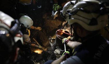 إنقاذ طفل سقط في بئر بعمق 30 متراً بعد عملية استمرت أكثر من 6 ساعات