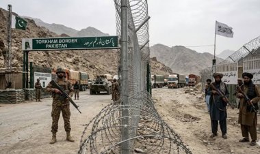 تصعيد جديد على الحدود.. باكستان تعلن حرباً مفتوحة وأفغانستان تستعيد السيطرة على مواقع حدودية