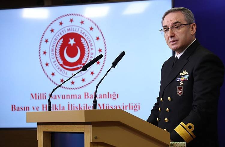 وزارة الدفاع التركية: لا خيار سوى الاندماج بما يحفظ وحدة سوريا وجيشها